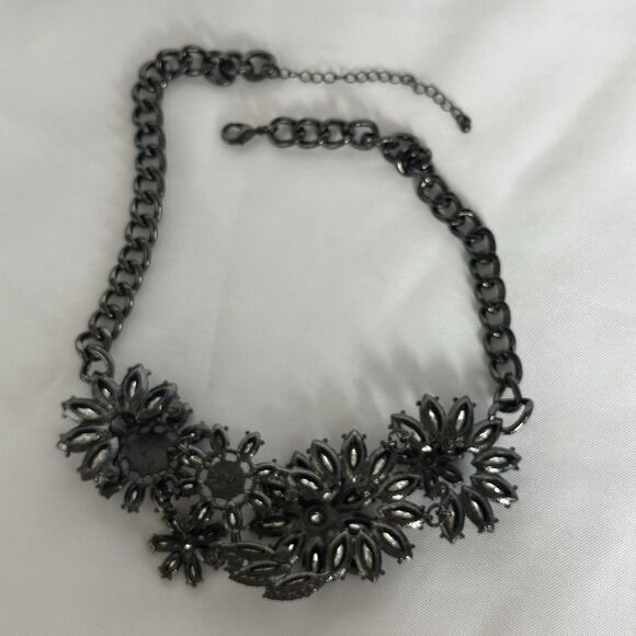 Joan Rivers Statement Necklace Rhinestone Blue Flowers Silver - Picture 10 of 11